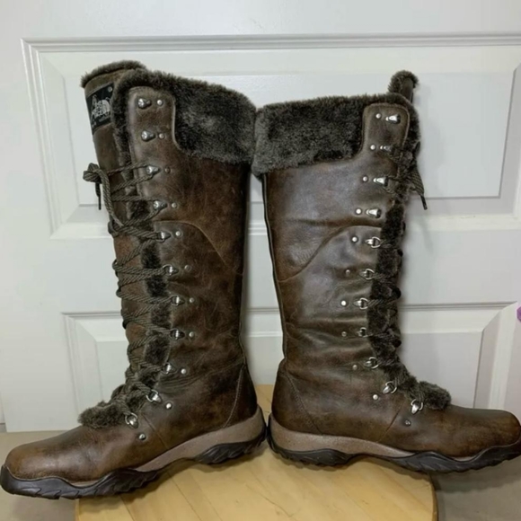 North Face Boots - Picture 3 of 11